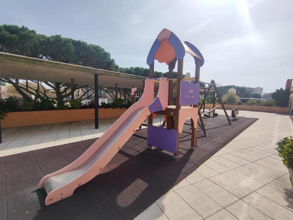 Apartament Neptuno プラヤ・デアロ エクステリア 写真